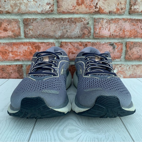 Brooks Ghost 12 Running Athletic Sneakers Shoes - Picture 3 of 13